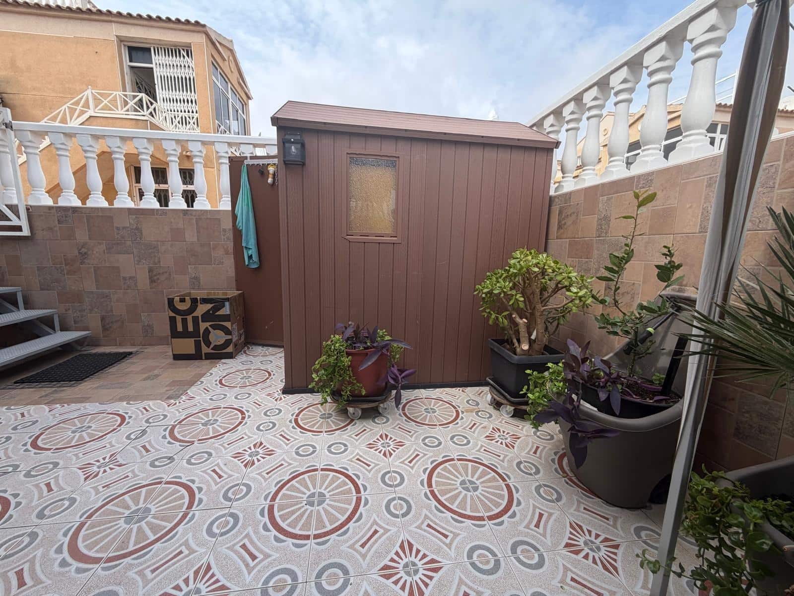 Bungalow de 2 habitaciones en Torrevieja en venta con piscina garaje - 175.000 € (Ref: 10133397)