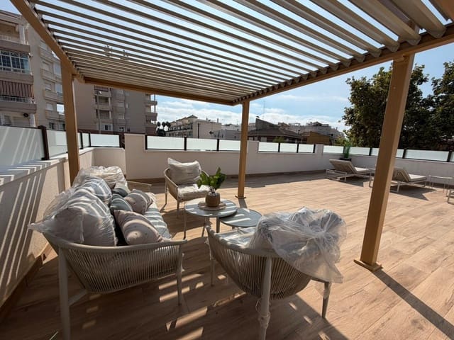 2 soverom Rekkehus til salgs i Nueva Torrevieja, Torrevieja med garasje - € 339 000 (Ref: 10136290)