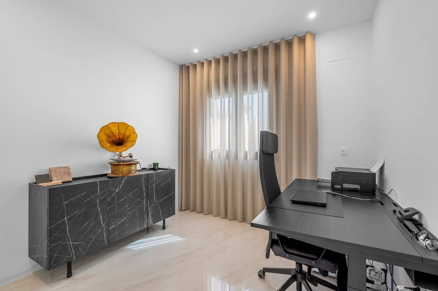2 soveværelse Villa til salg i Orihuela med swimmingpool - € 469.000 (Ref: 10139936)