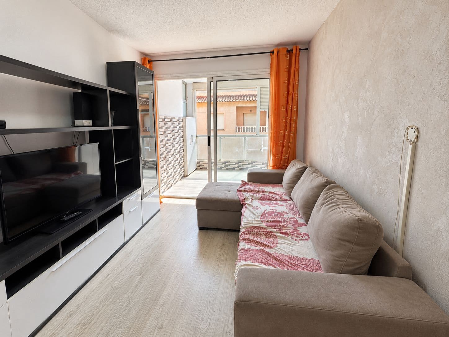 2 soverom Leilighet til salgs i Torrevieja med svømmebasseng - € 135 000 (Ref: 10147348)