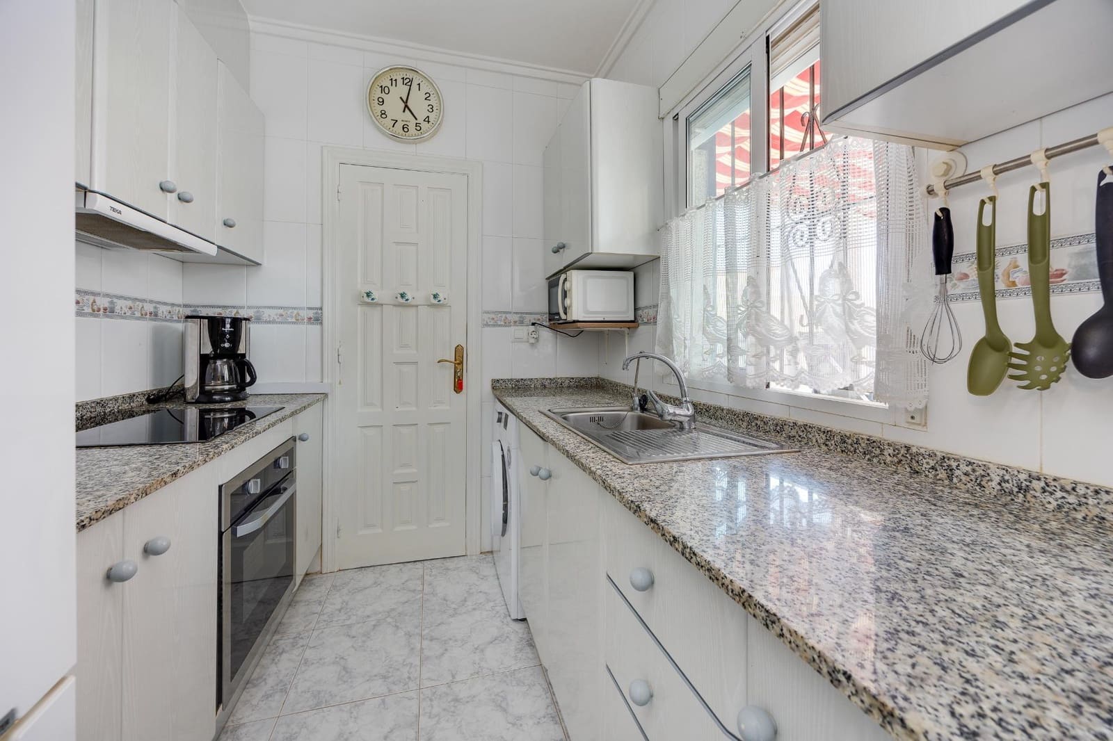 Chalet de 2 habitaciones en La Marquesa en venta con piscina garaje - 277.000 € (Ref: 10148951)