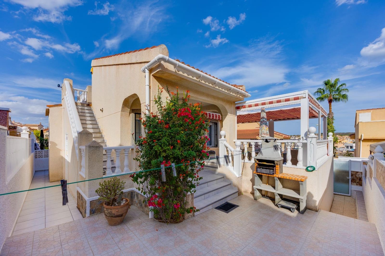 Chalet de 2 habitaciones en La Marquesa en venta con piscina garaje - 277.000 € (Ref: 10148951)