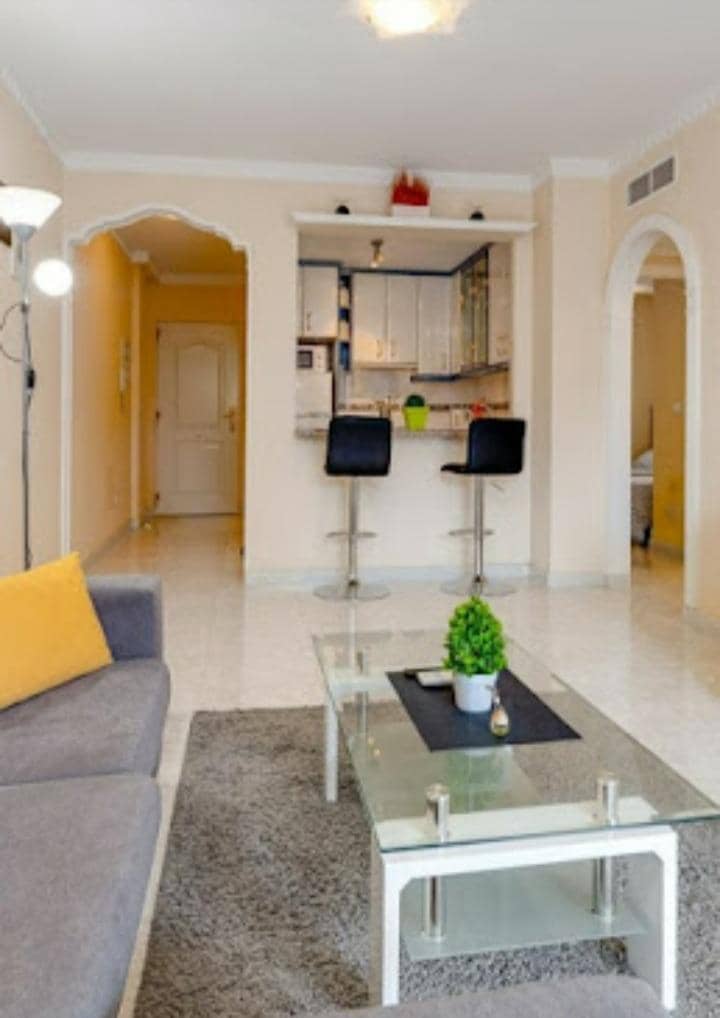 2 sovrum Lägenhet att hyra i Villamartin med pool garage - 840 € (Ref: 10157867)