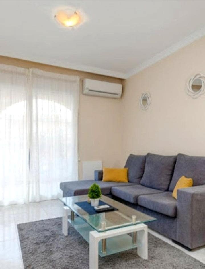 2 sovrum Lägenhet att hyra i Villamartin med pool garage - 840 € (Ref: 10157867)