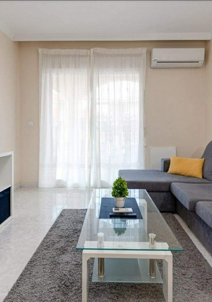 2 sovrum Lägenhet att hyra i Villamartin med pool garage - 840 € (Ref: 10157867)