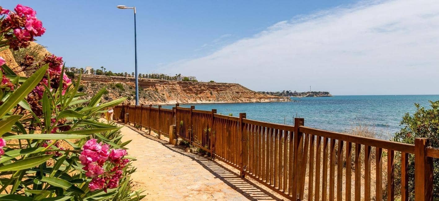 2 sovrum Lägenhet att hyra i Villamartin med pool garage - 840 € (Ref: 10157867)