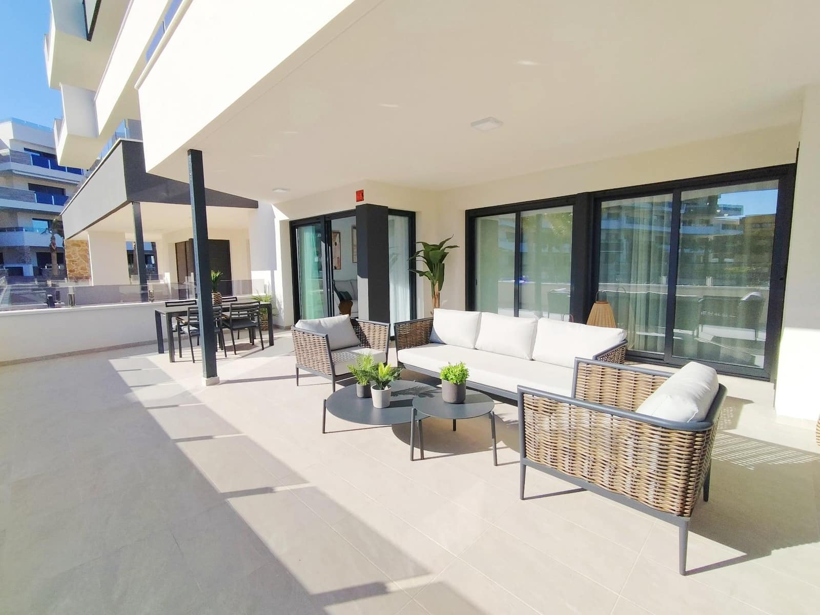 2 sypialnia Apartament na sprzedaż w Orihuela Costa z basenem garażem - 369 000 € (Ref: 8109695)