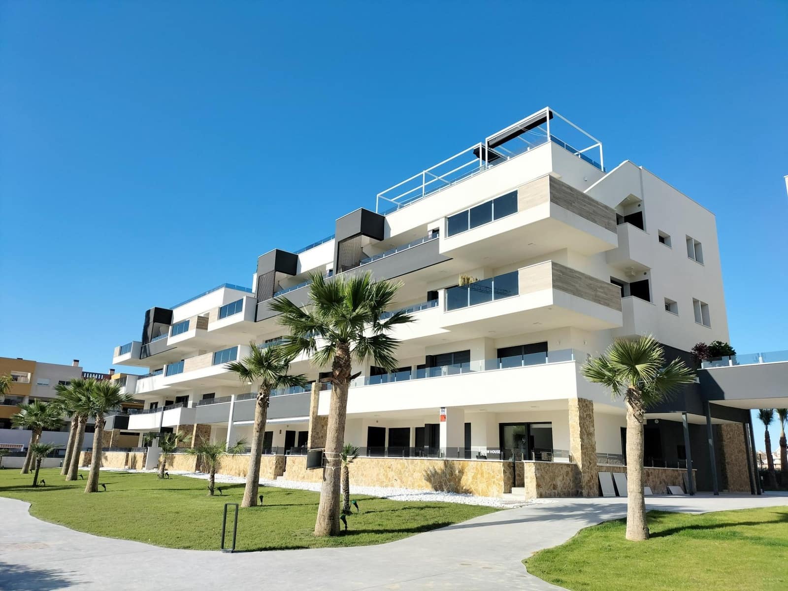 2 sypialnia Apartament na sprzedaż w Orihuela Costa z basenem garażem - 369 000 € (Ref: 8109695)