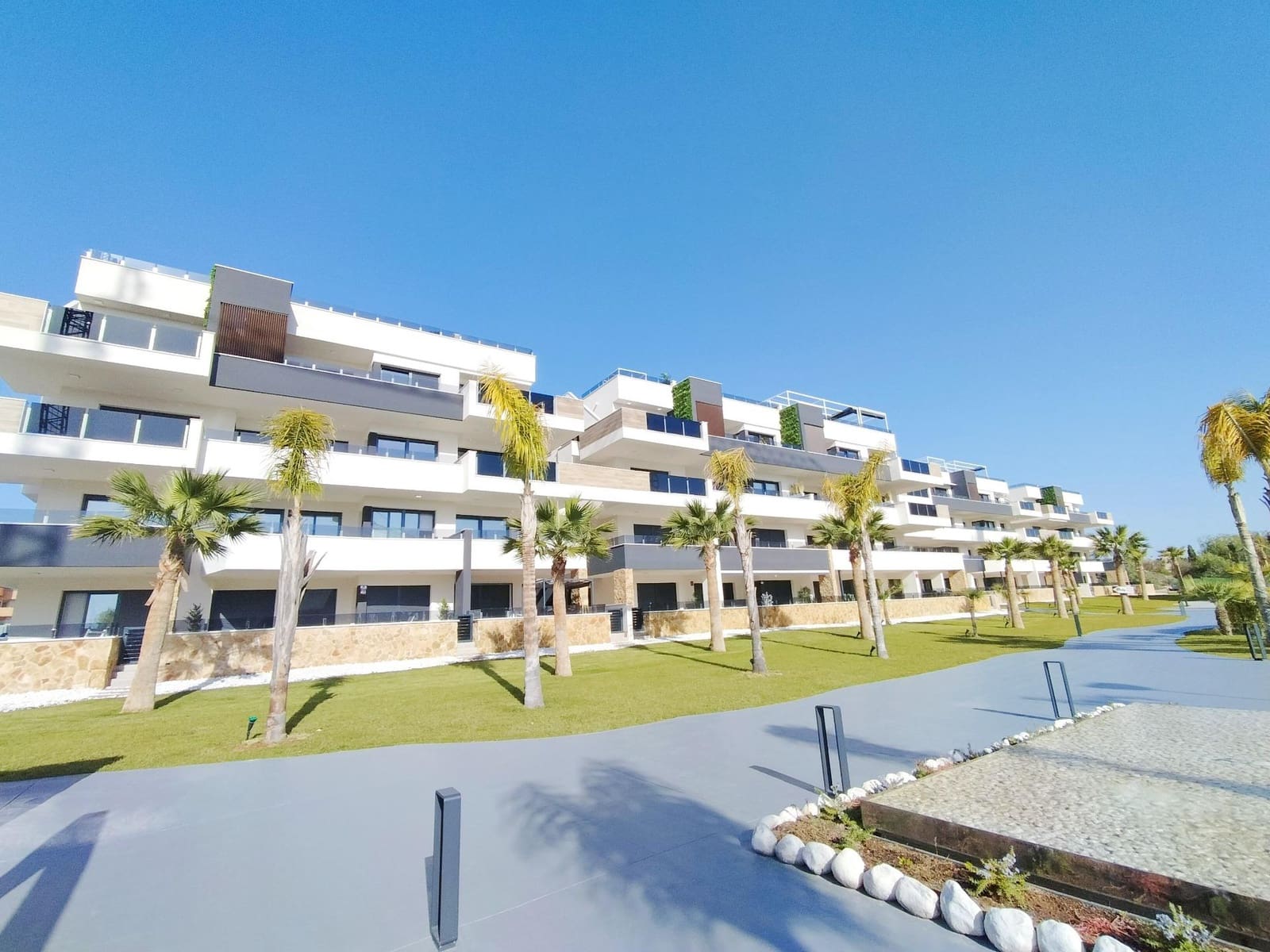 2 sypialnia Apartament na sprzedaż w Orihuela Costa z basenem garażem - 369 000 € (Ref: 8109695)