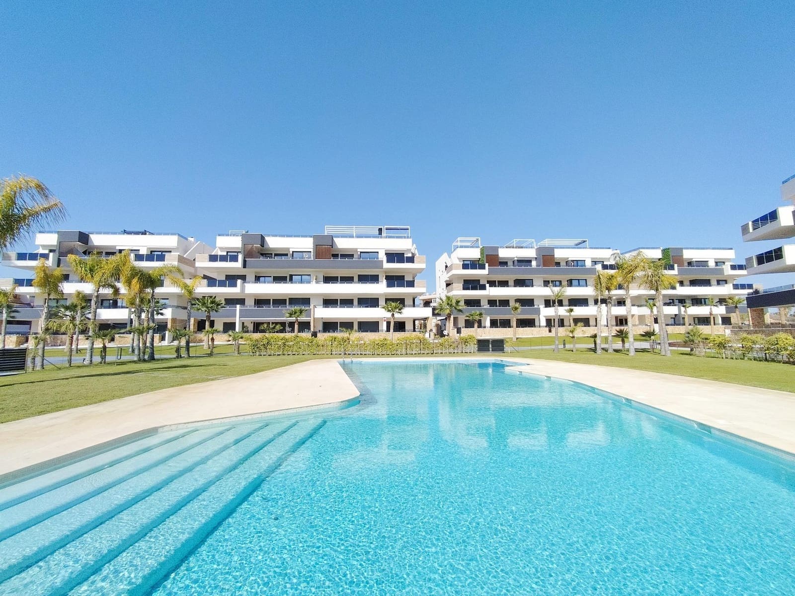 2 sypialnia Apartament na sprzedaż w Orihuela Costa z basenem garażem - 369 000 € (Ref: 8109695)