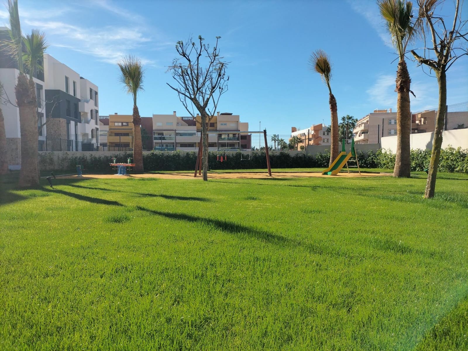 2 sypialnia Apartament na sprzedaż w Orihuela Costa z basenem garażem - 369 000 € (Ref: 8109695)