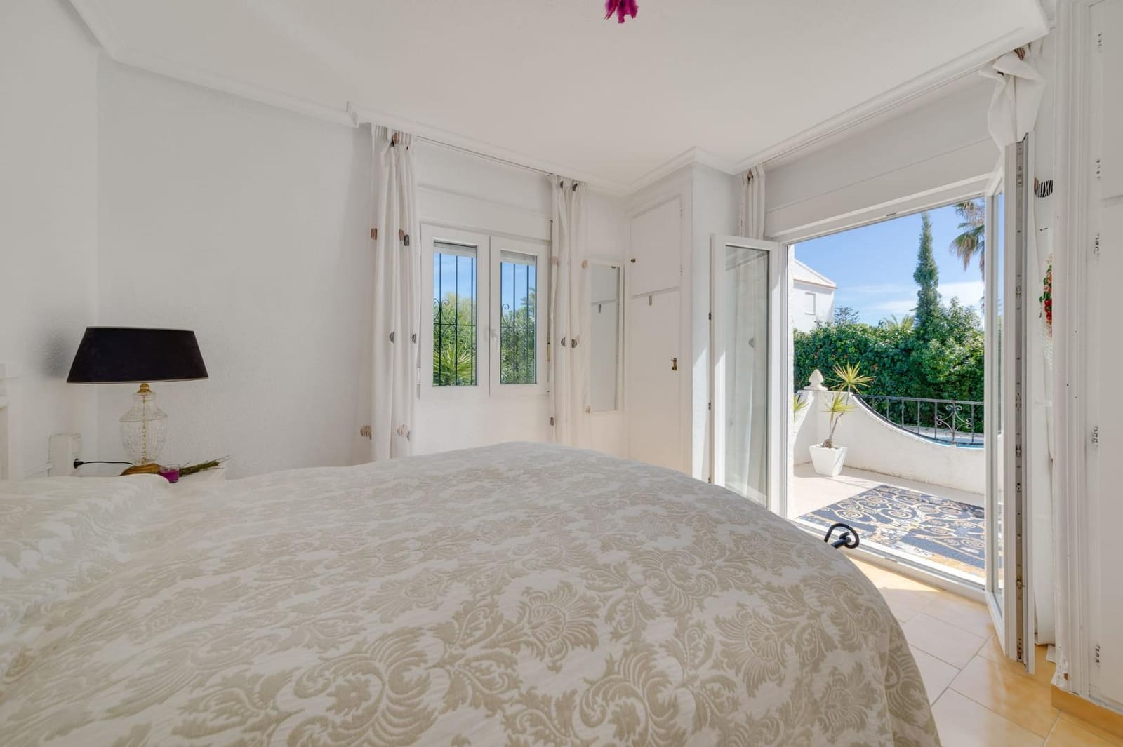 3 bedroom Villa for sale in La Zenia with pool - € 510,000 (Ref: 8167277)