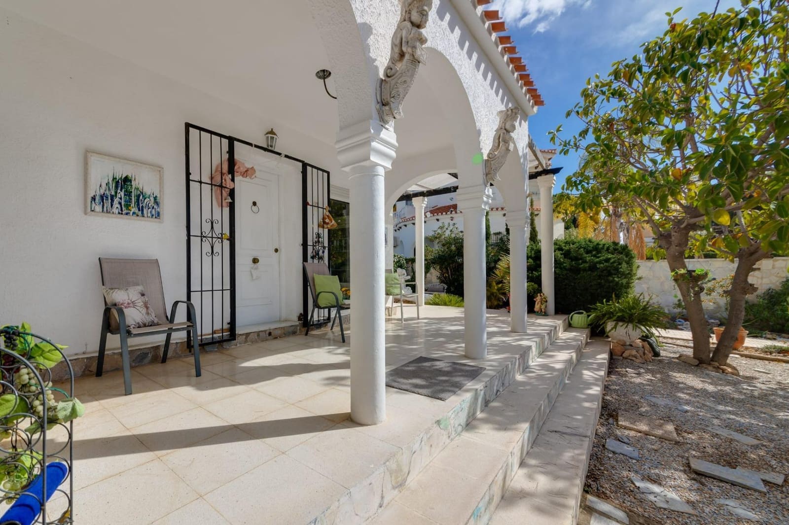 3 bedroom Villa for sale in La Zenia with pool - € 510,000 (Ref: 8167277)