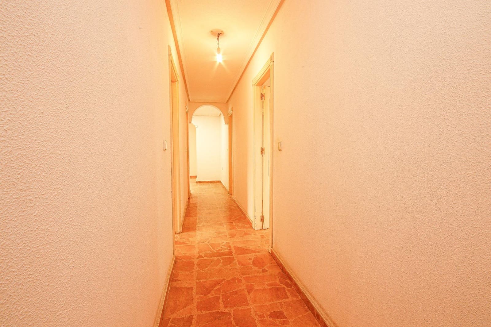 5 bedroom Apartment for sale in Torrevieja - € 299,000 (Ref: 8167279)