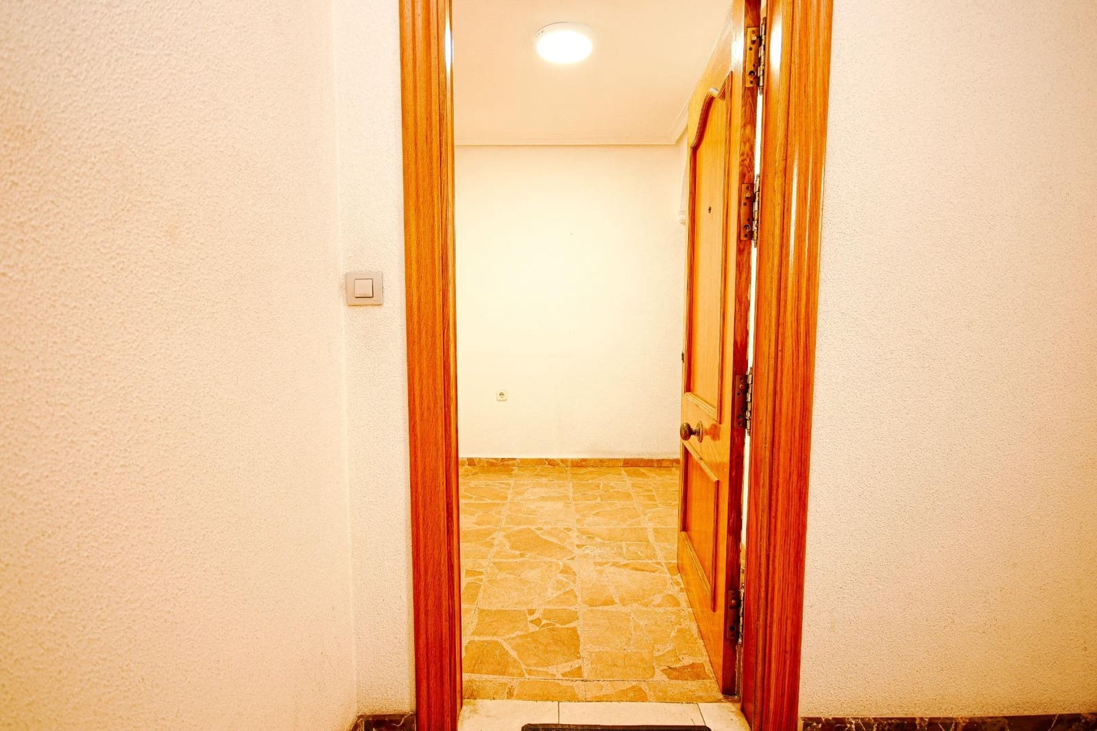 5 bedroom Apartment for sale in Torrevieja - € 299,000 (Ref: 8167279)