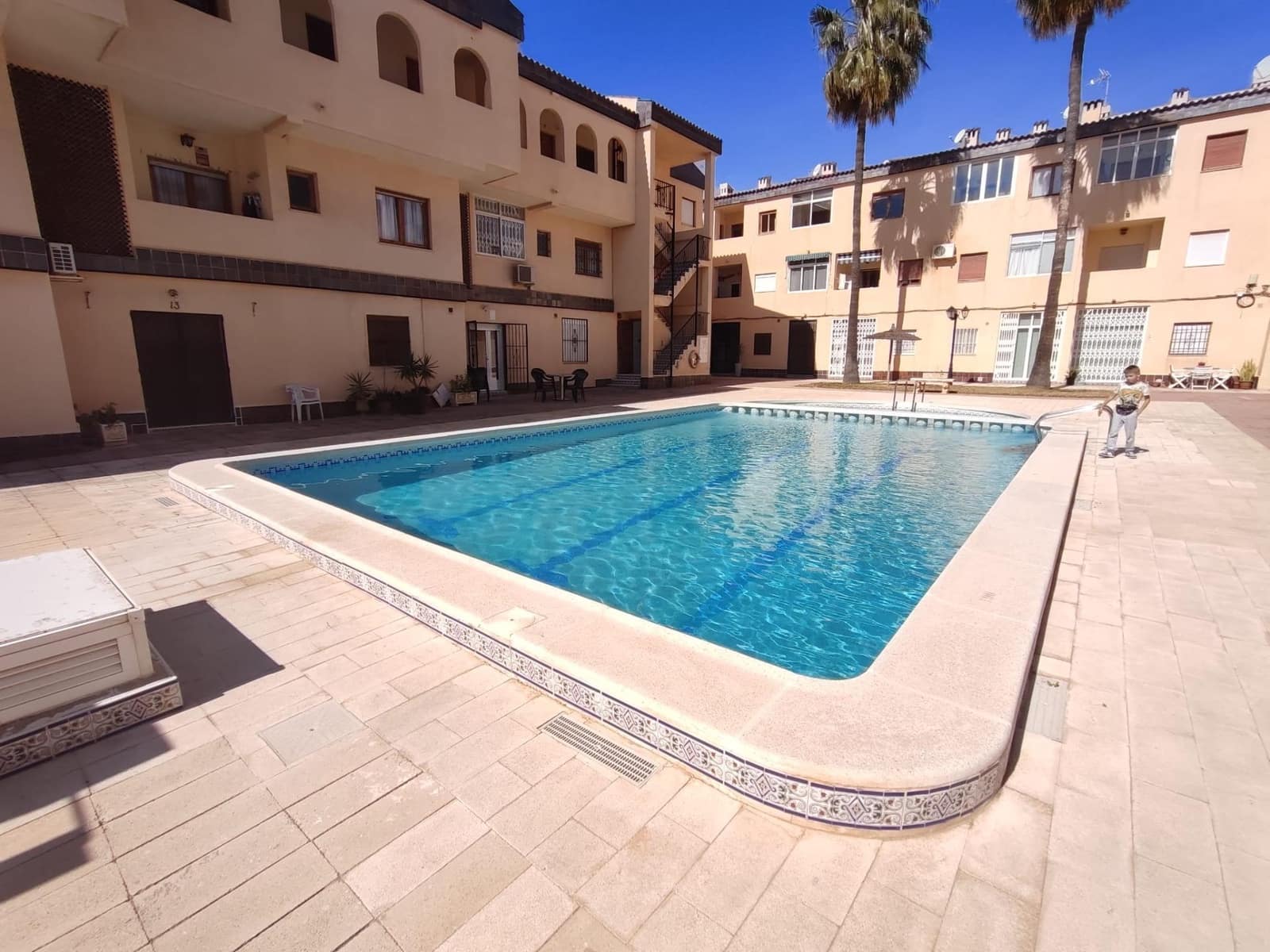 2 sypialnia Penthouse na sprzedaż w Punta Prima z basenem - 166 000 € (Ref: 8244805)