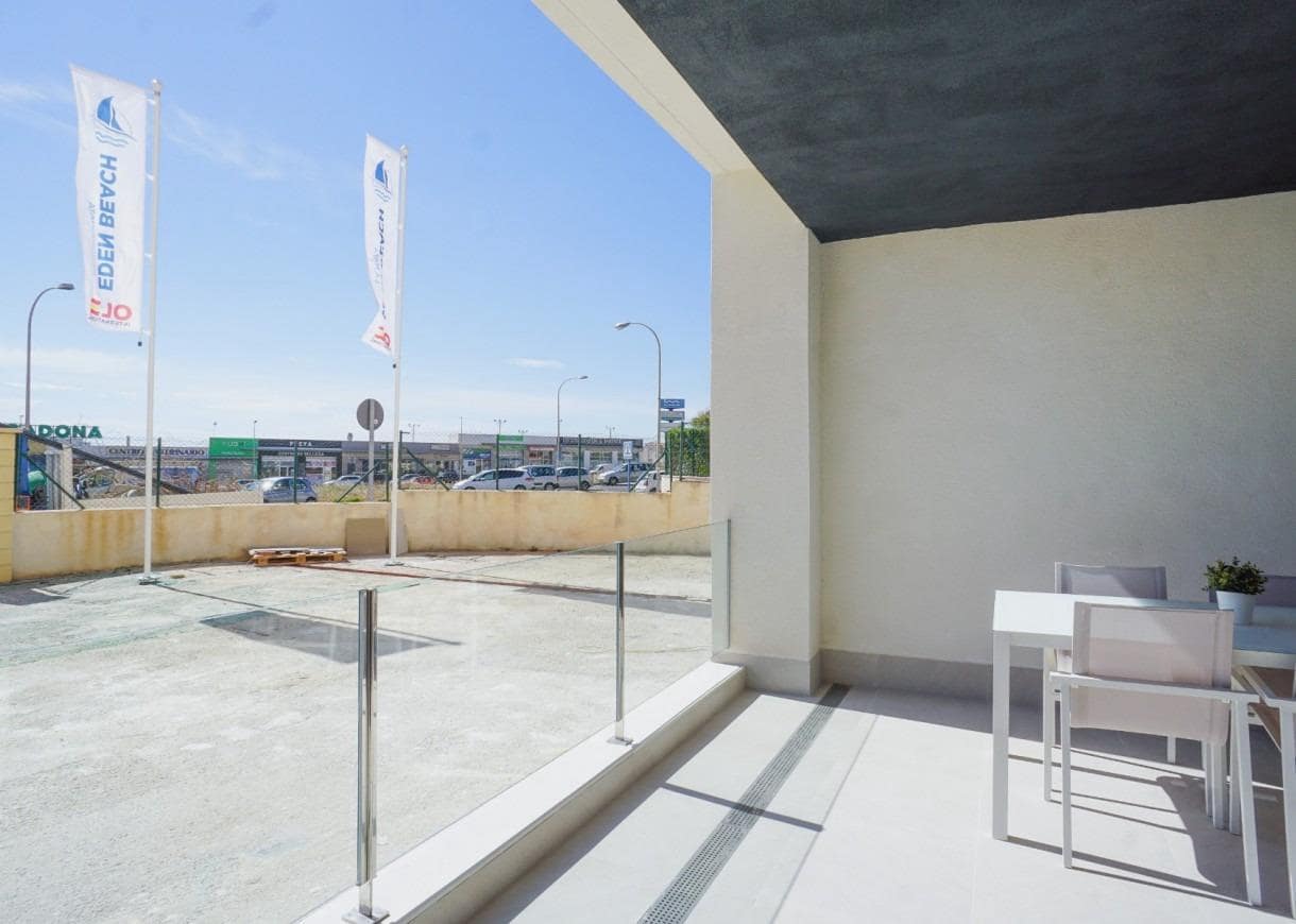 2 quarto Apartamento para venda em Torrevieja com piscina garagem - 245 000 € (Ref: 8352245)