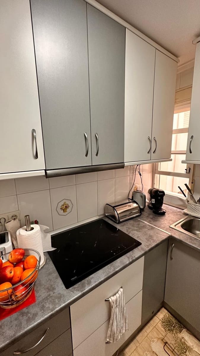 Apartamento de 2 habitaciones en Torrevieja en venta con garaje - 149.000 € (Ref: 8401589)