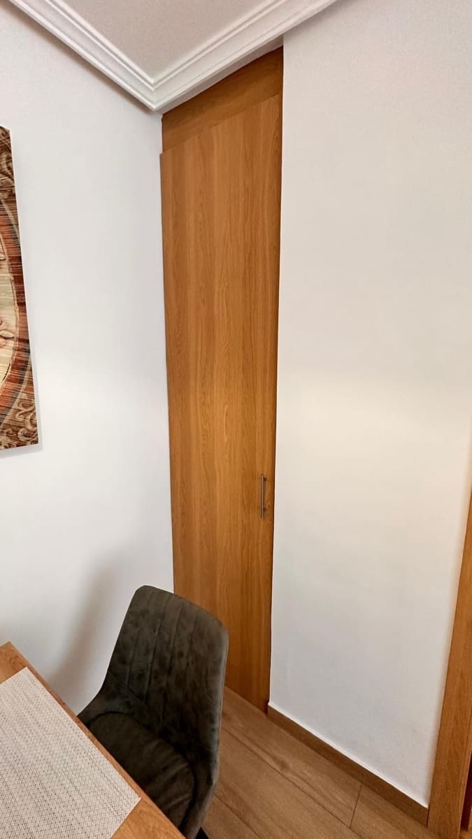 Apartamento de 2 habitaciones en Torrevieja en venta con garaje - 149.000 € (Ref: 8401589)