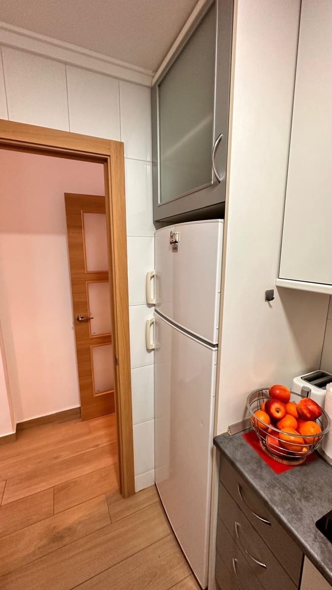 Apartamento de 2 habitaciones en Torrevieja en venta con garaje - 149.000 € (Ref: 8401589)