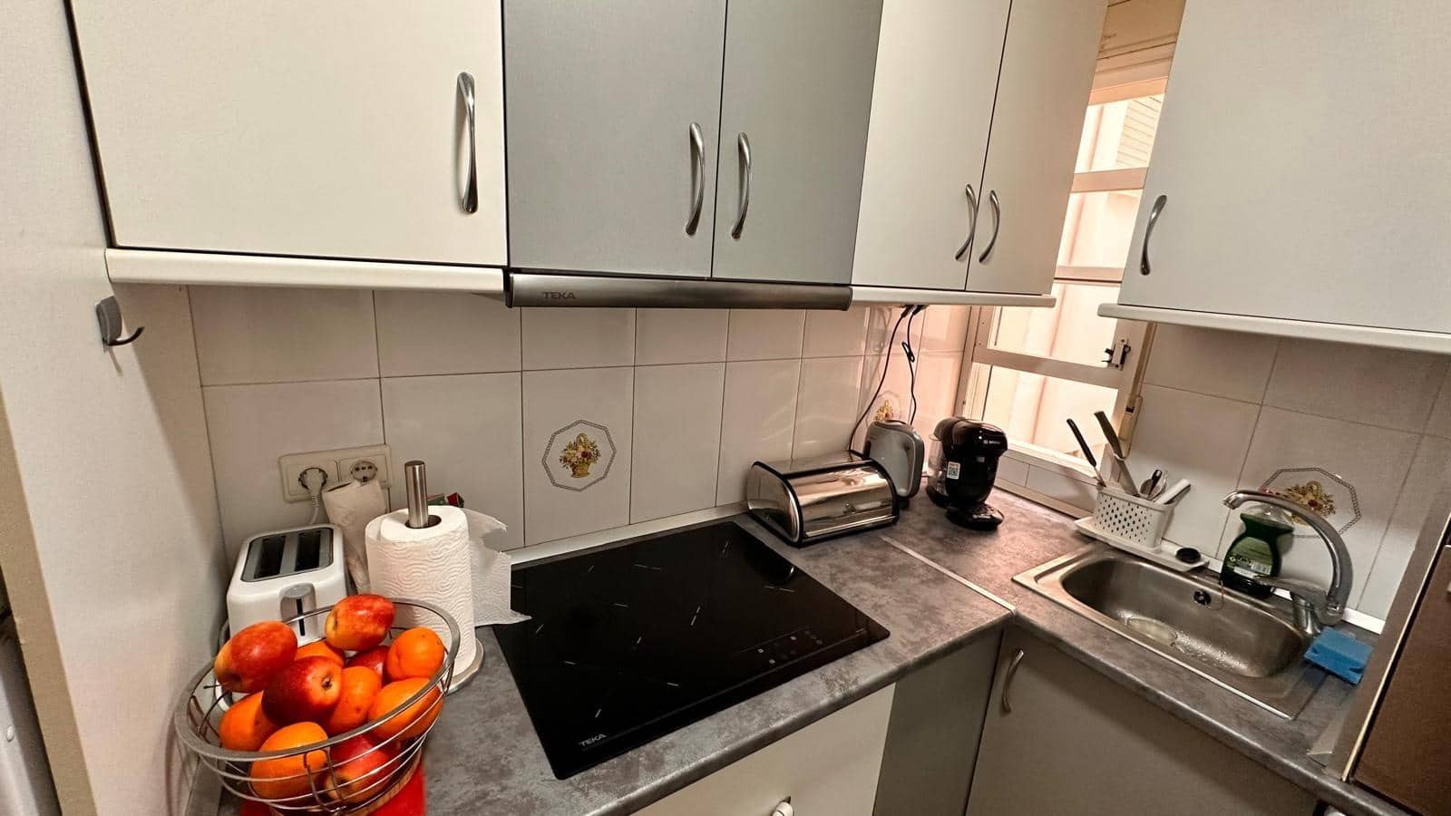 Apartamento de 2 habitaciones en Torrevieja en venta con garaje - 149.000 € (Ref: 8401589)