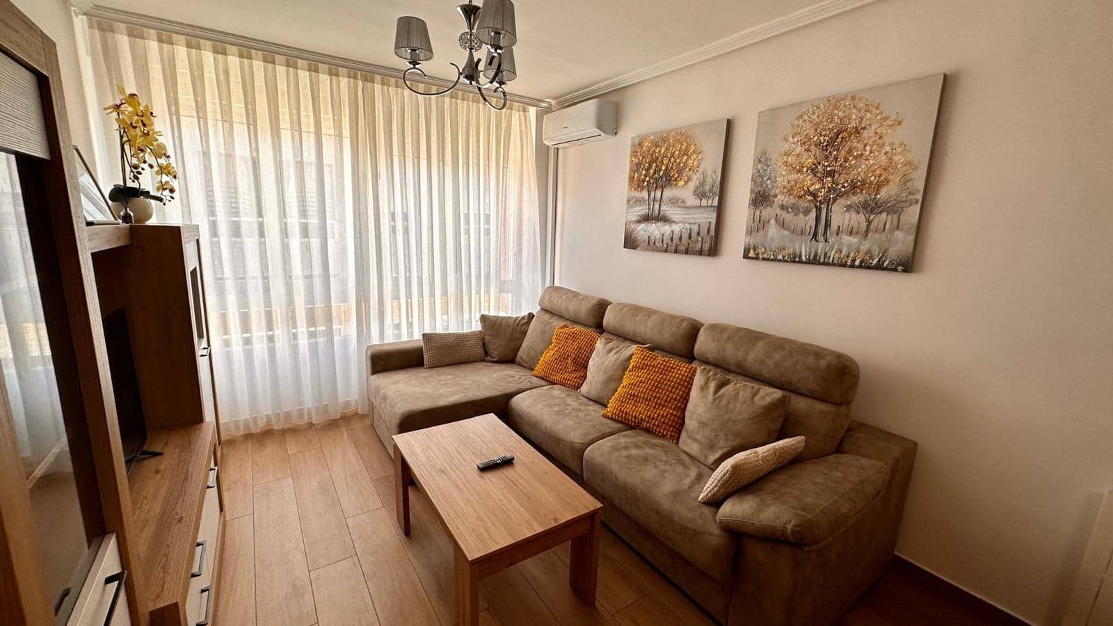 Apartamento de 2 habitaciones en Torrevieja en venta con garaje - 149.000 € (Ref: 8401589)