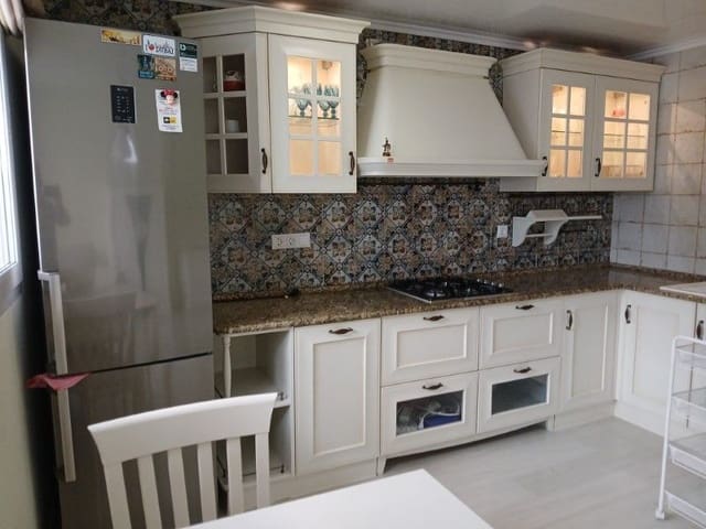 4 Zimmer Wohnung zu verkaufen in Torrevieja - 179.900 € (Ref: 8401591)