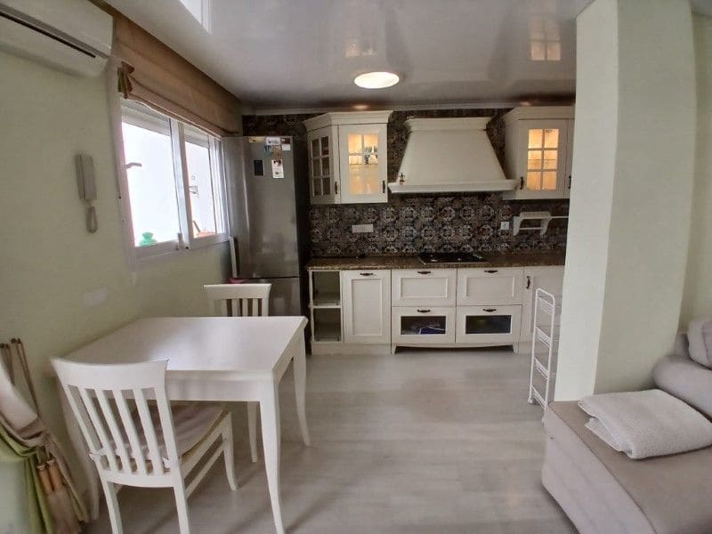 4 Zimmer Wohnung zu verkaufen in Torrevieja - 179.900 € (Ref: 8401591)