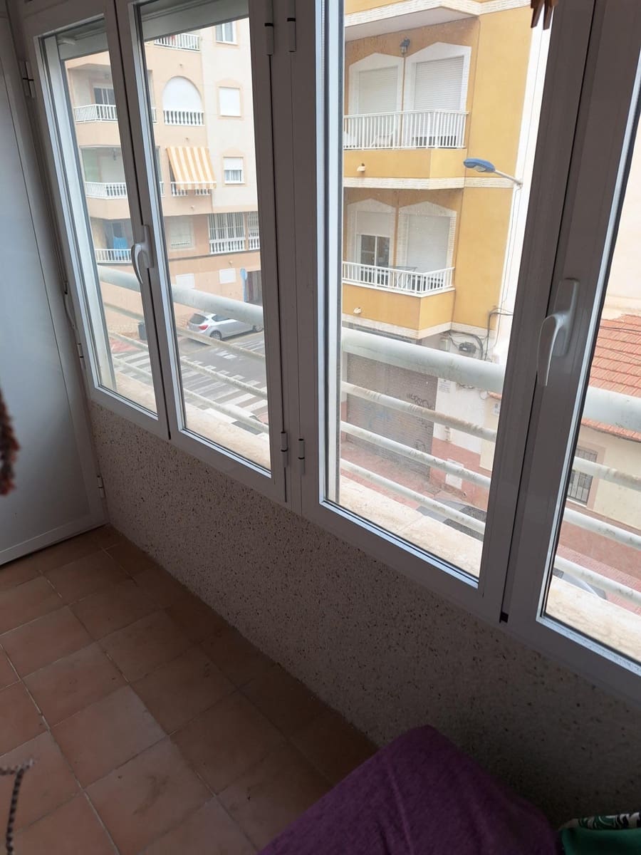 2 sypialnia Apartament na sprzedaż w Torrevieja - 124 900 € (Ref: 8424967)
