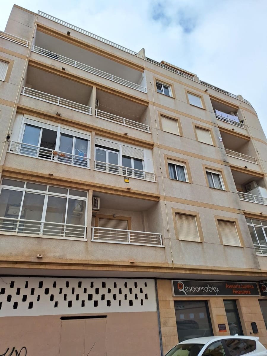 2 sypialnia Apartament na sprzedaż w Torrevieja - 124 900 € (Ref: 8424967)
