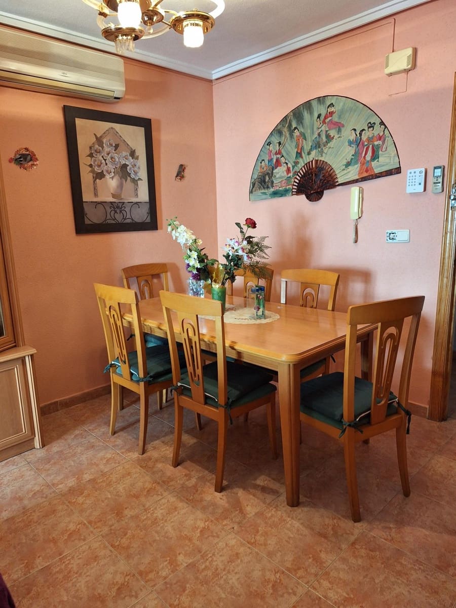 2 sypialnia Apartament na sprzedaż w Torrevieja - 124 900 € (Ref: 8424967)