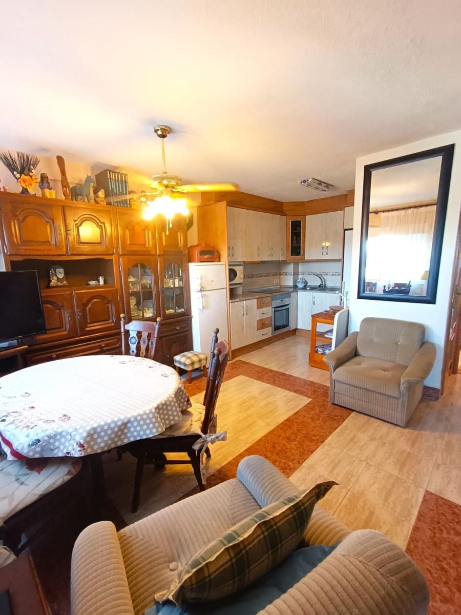 2 soveværelse Lejlighed til salg i La Mata med swimmingpool - € 169.000 (Ref: 8424968)