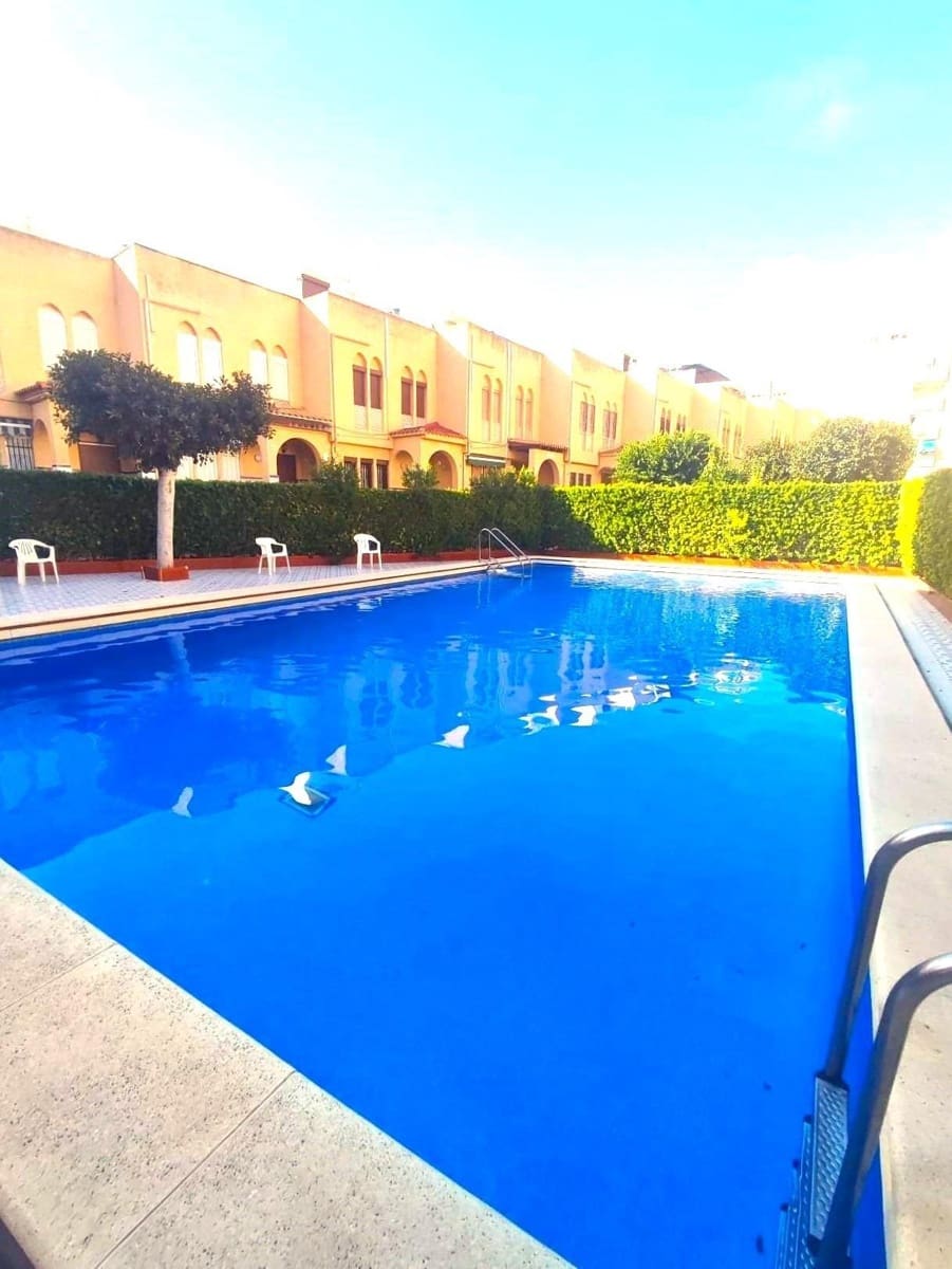 2 soveværelse Lejlighed til salg i La Mata med swimmingpool - € 169.000 (Ref: 8424968)