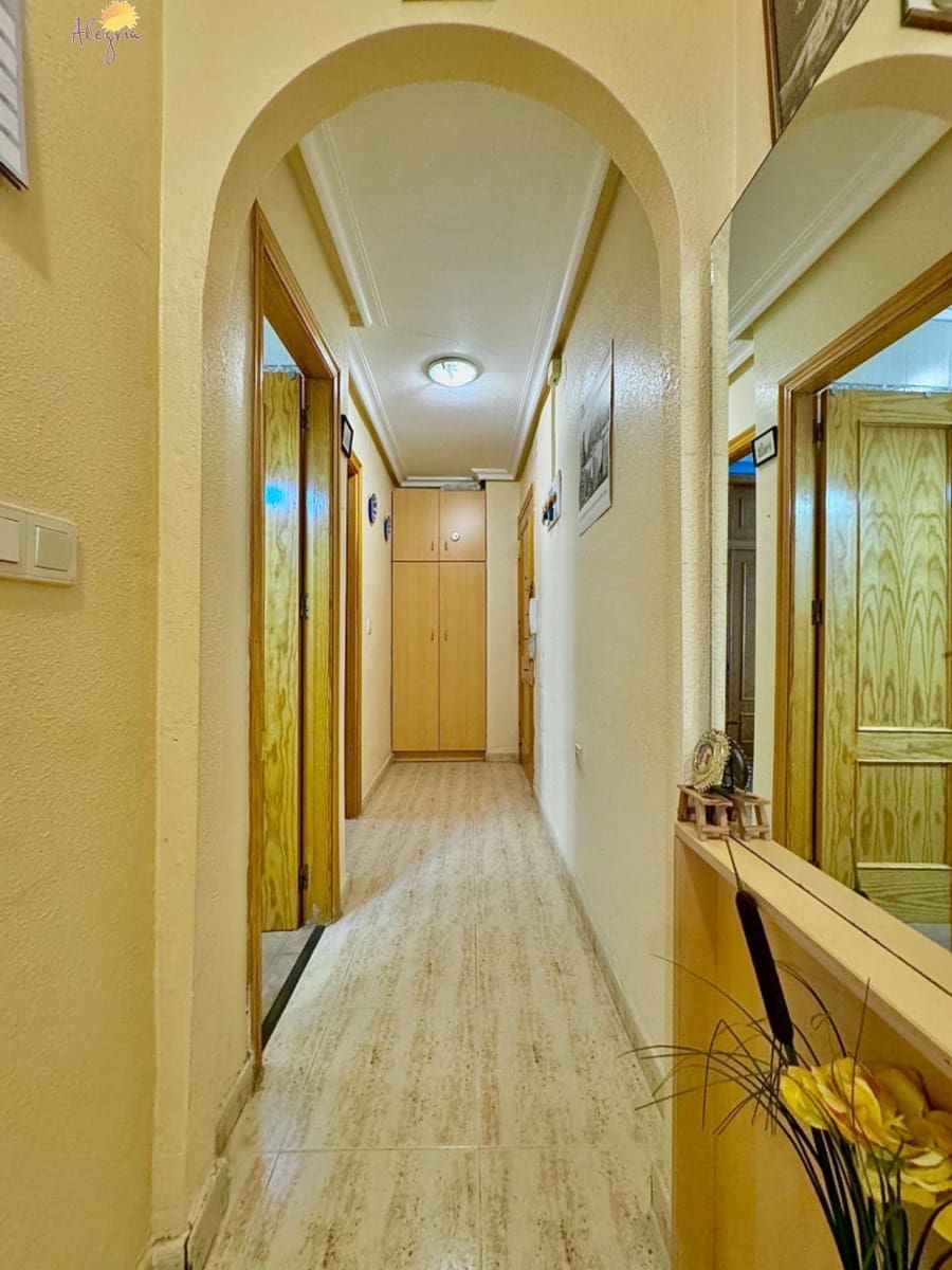 2 soveværelse Lejlighed til salg i Torrevieja med swimmingpool garage - € 134.900 (Ref: 8434277)