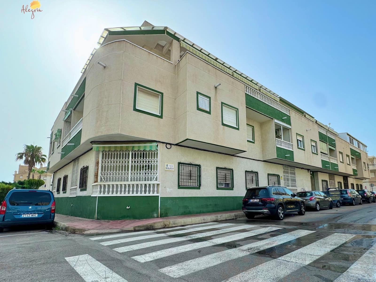 2 soveværelse Lejlighed til salg i Torrevieja med swimmingpool garage - € 134.900 (Ref: 8434277)