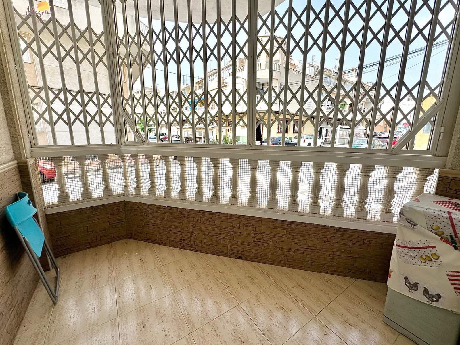 2 soveværelse Lejlighed til salg i Torrevieja med swimmingpool garage - € 134.900 (Ref: 8434277)