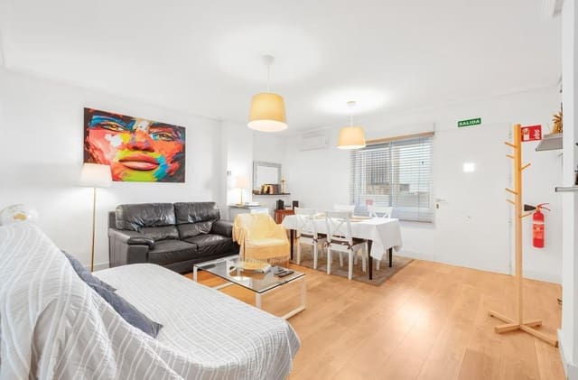 Appartement de 3 chambres de location de vacances à Las Piscinas Naturales, Torrevieja avec garage - 700 € (Ref: 8446943)