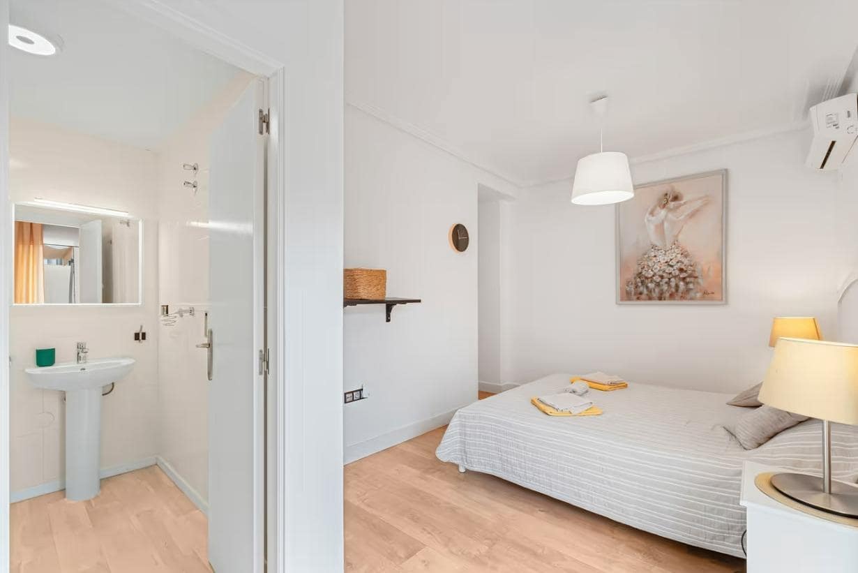 Appartement de 3 chambres de location de vacances à Torrevieja avec garage - 700 € (Ref: 8446943)