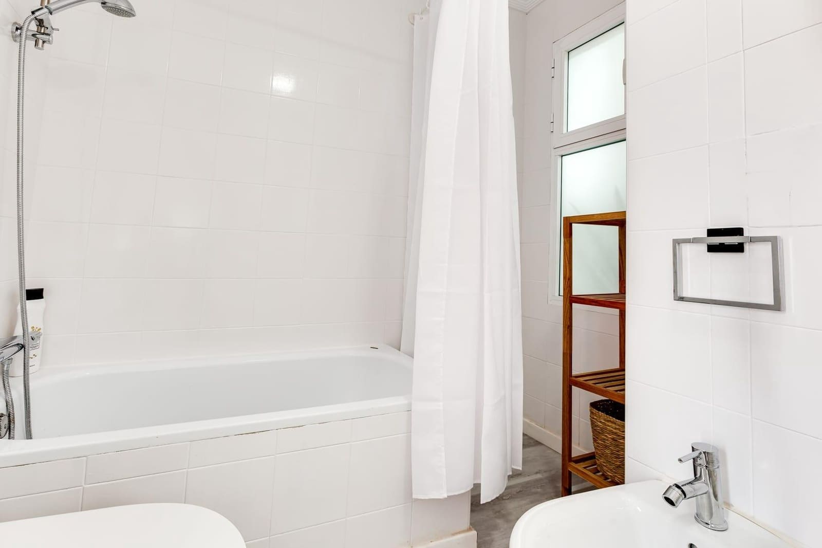 Appartement de 3 chambres de location de vacances à Torrevieja avec garage - 700 € (Ref: 8446943)