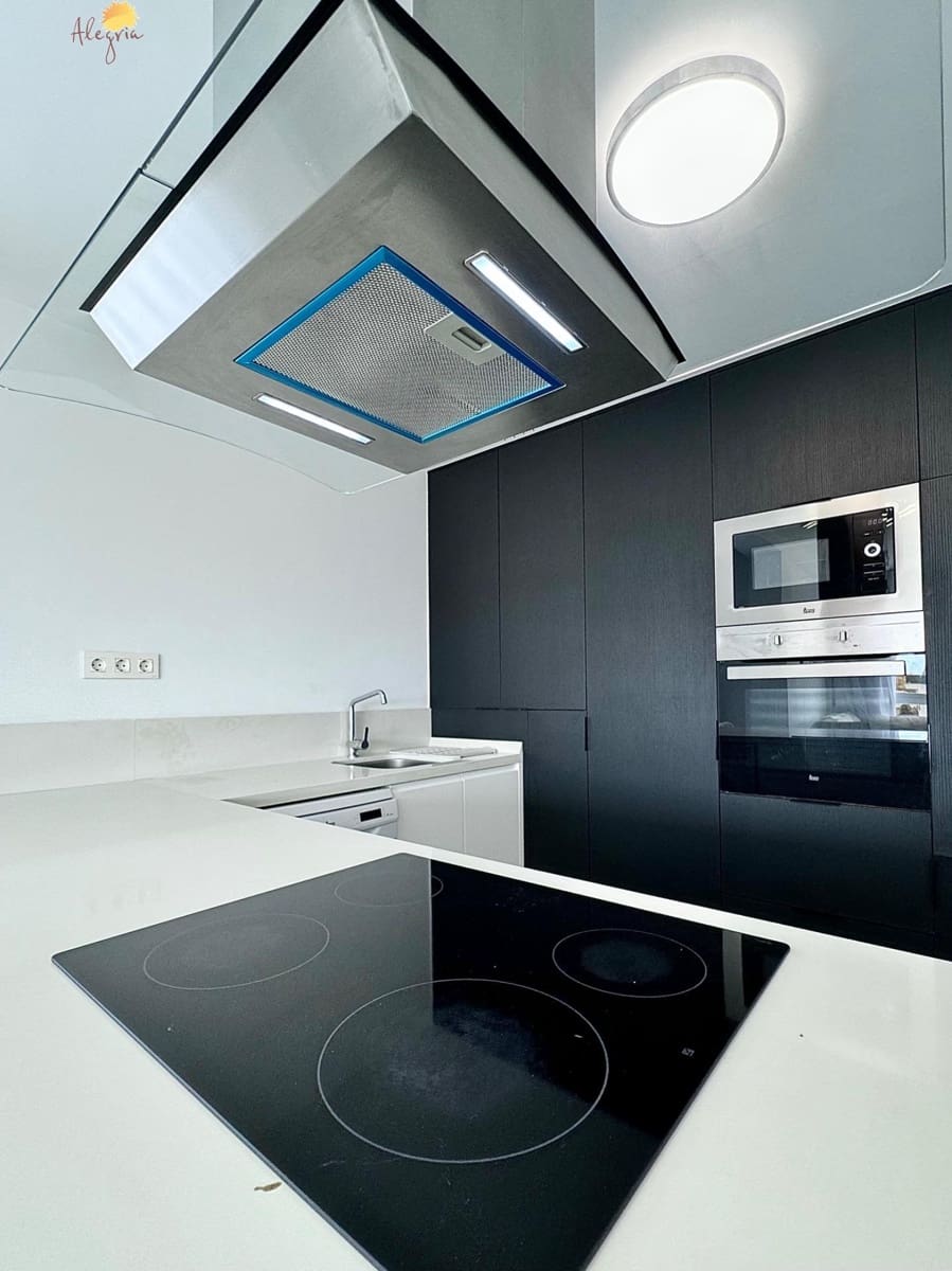 3 soveværelse Lejlighed til salg i Orihuela Costa med swimmingpool garage - € 235.000 (Ref: 8452490)