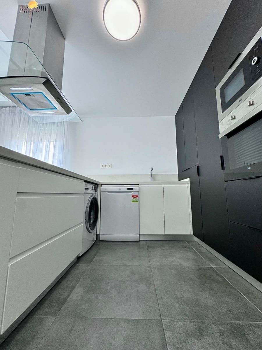 3 soveværelse Lejlighed til salg i Orihuela Costa med swimmingpool garage - € 235.000 (Ref: 8452490)