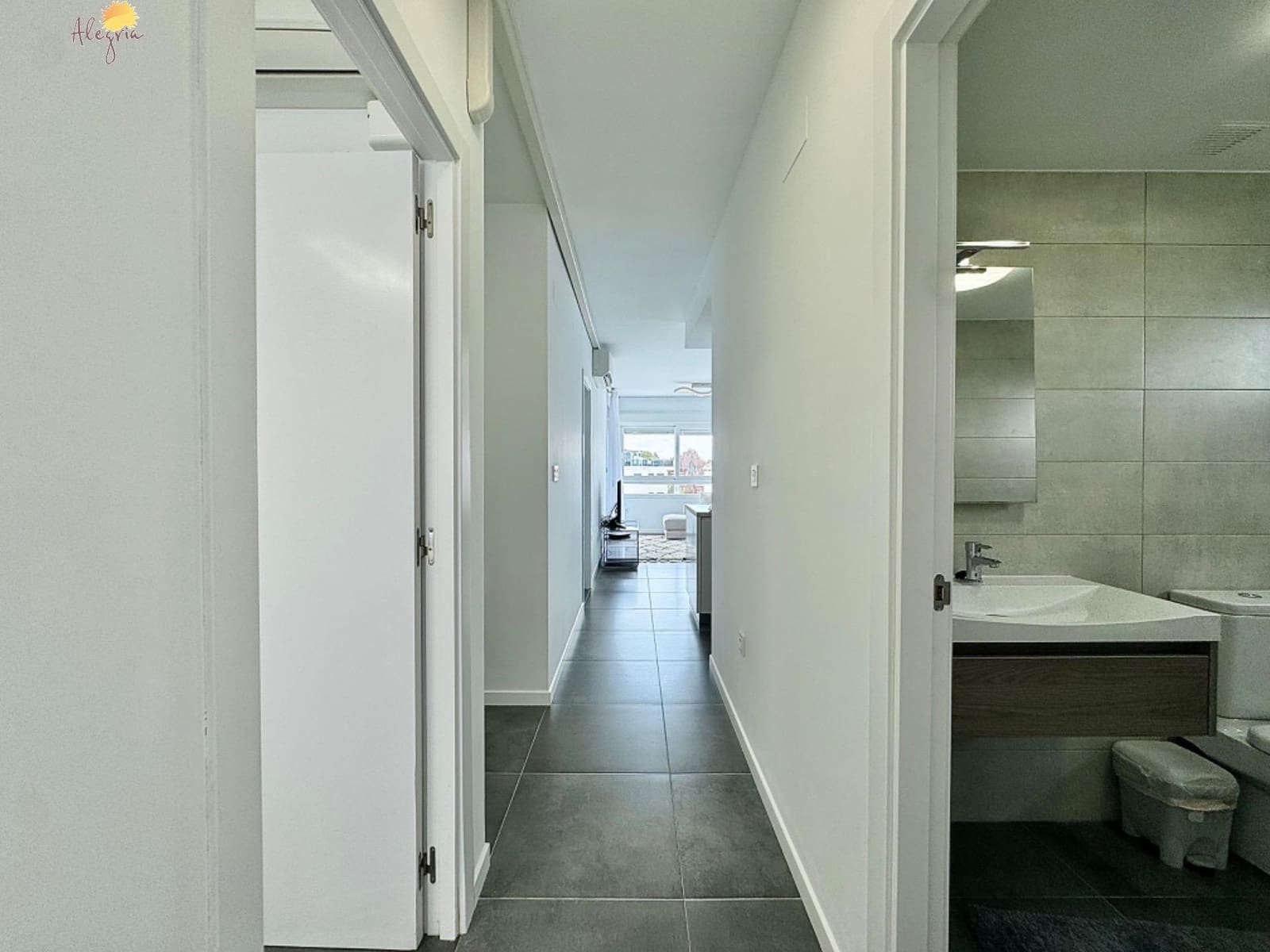 3 soveværelse Lejlighed til salg i Orihuela Costa med swimmingpool garage - € 235.000 (Ref: 8452490)