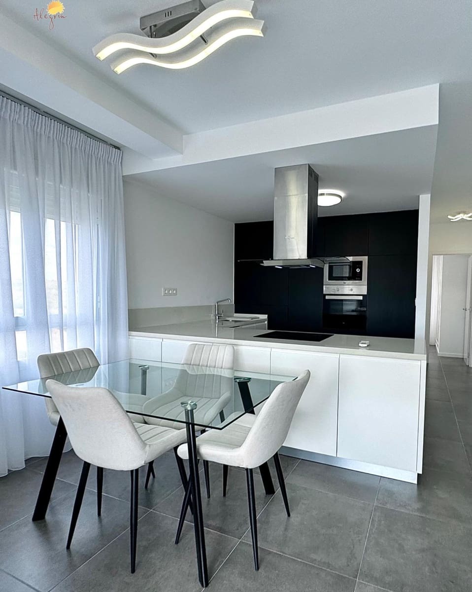 3 soveværelse Lejlighed til salg i Orihuela Costa med swimmingpool garage - € 235.000 (Ref: 8452490)