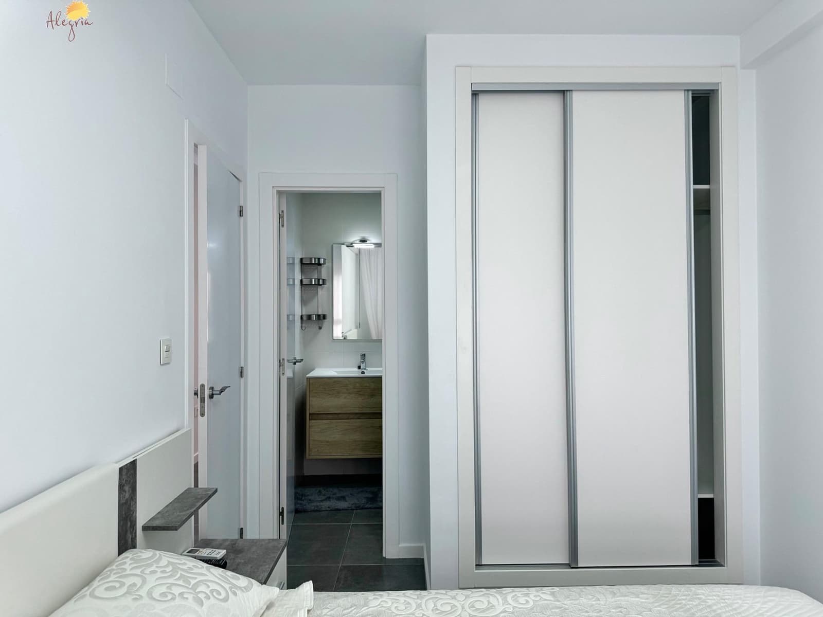 3 soveværelse Lejlighed til salg i Orihuela Costa med swimmingpool garage - € 235.000 (Ref: 8452490)