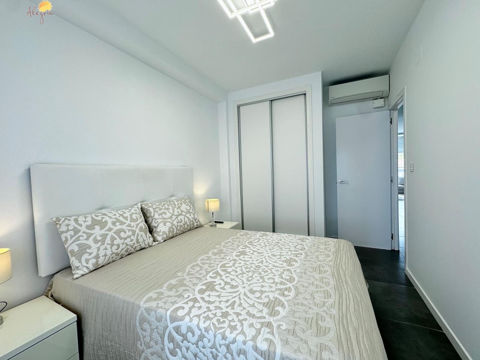 3 soveværelse Lejlighed til salg i Orihuela Costa med swimmingpool garage - € 235.000 (Ref: 8452490)