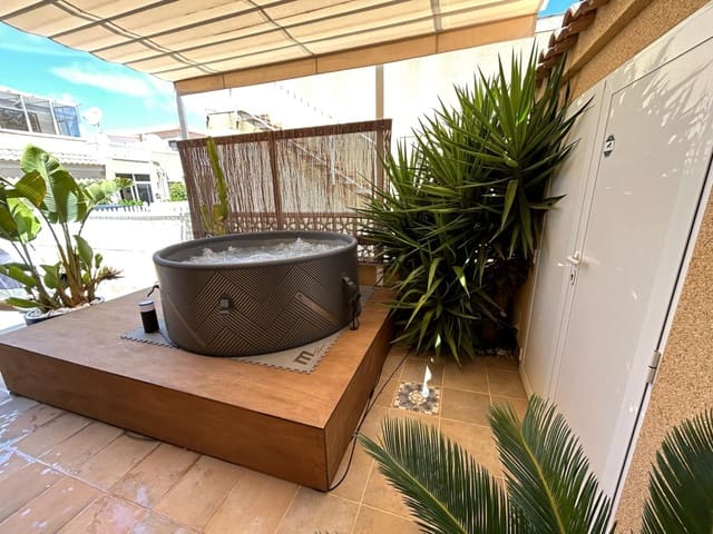 3 quarto Moradia em Banda para venda em El Limonar, Torrevieja com piscina - 225 000 € (Ref: 8458054)