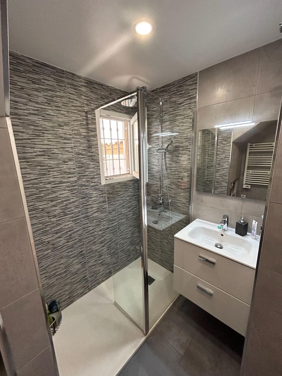 3 sypialnia Dom szeregowy na sprzedaż w El Limonar z basenem - 225 000 € (Ref: 8458054)