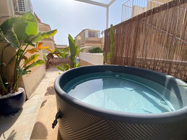 3 quarto Moradia em Banda para venda em El Limonar, Torrevieja com piscina - 225 000 € (Ref: 8458054)