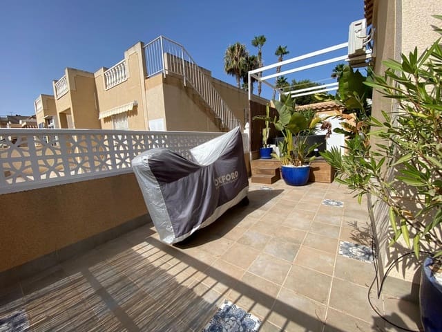 3 quarto Moradia em Banda para venda em El Limonar, Torrevieja com piscina - 225 000 € (Ref: 8458054)