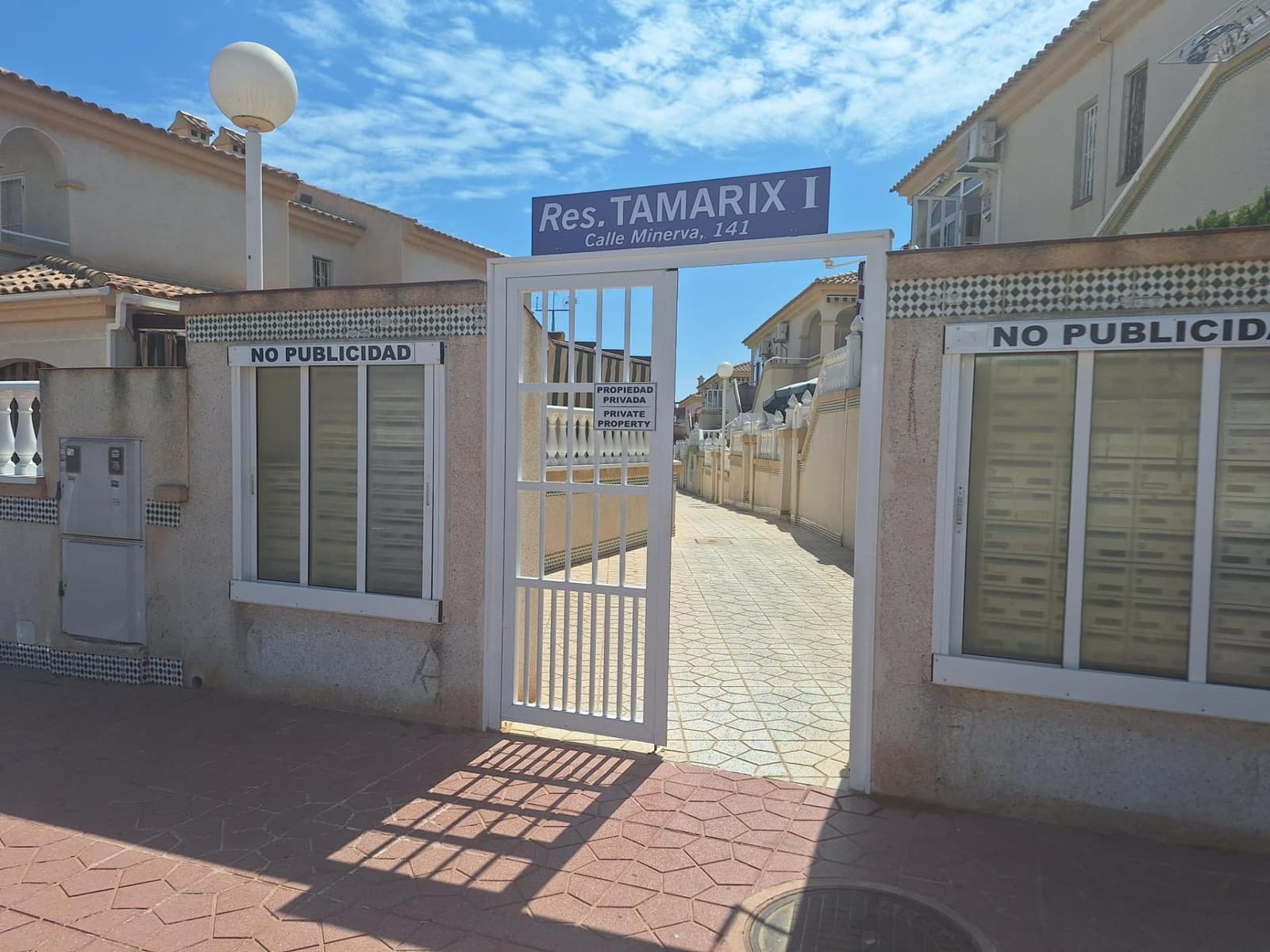 2 soveværelse Bungalow til salg i Torrevieja med swimmingpool garage - € 159.900 (Ref: 8476211)